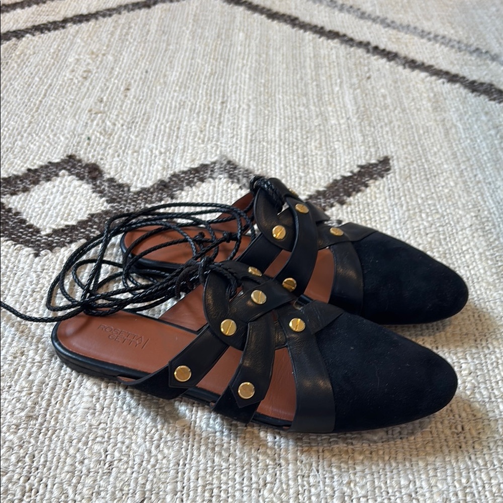 Rosetta Getty Black and Gold Flats with Elegant Lattice Design